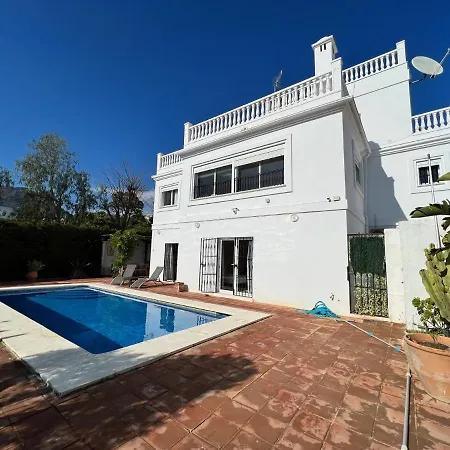 Villa 5 Beds With Private Pool Near - 5007 Estepona